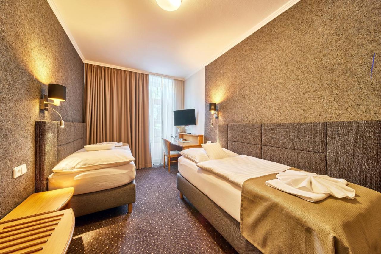Hotel Adam Trutnov Eksteriør bilde