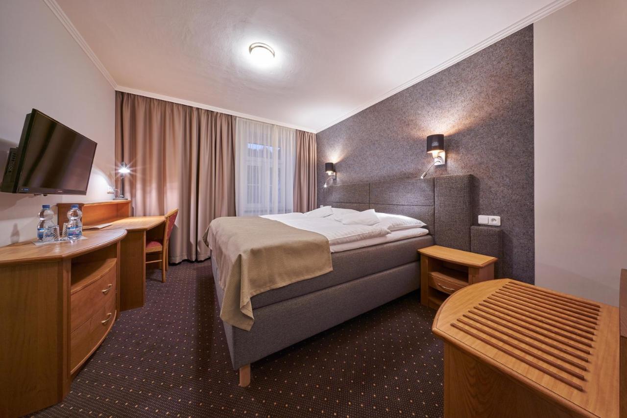 Hotel Adam Trutnov Eksteriør bilde